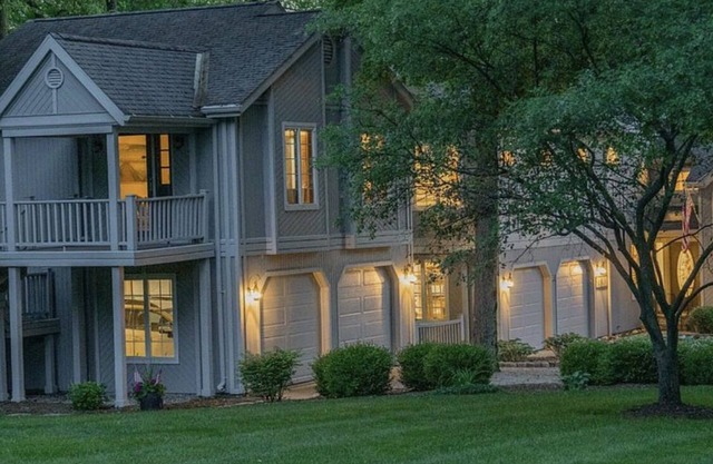 Culver/ Lake Maxinkuckee East Shore family home, Beautiful sunset views!