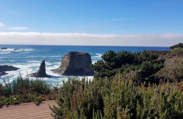 Custom Built Extended Stay Gated Estate on the Edge of Caspar Anchorage Bay