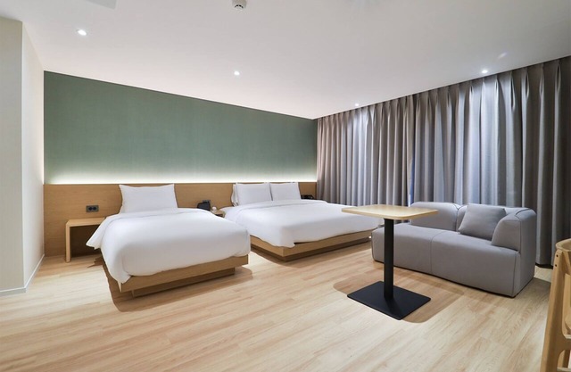 Custom Hotel