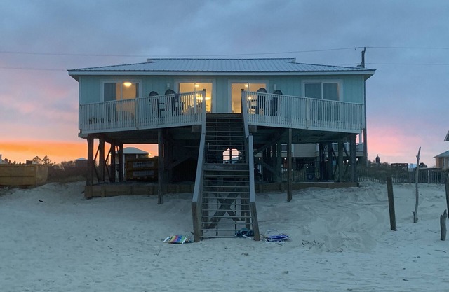 Absolutely Beach Front! Special price reduction for May 3-10!