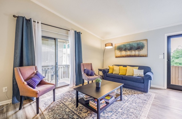 * Lit King Size * | Jolie Condo à Rock Hill