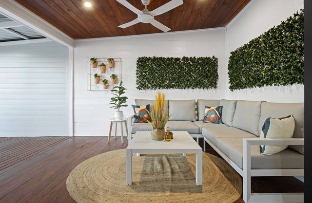 Cute Cottage – Newly Renovated/Outdoor Living Area