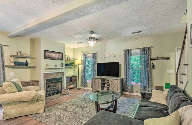 Cute Dahlonega Home 8 Mi to Chestatee River!