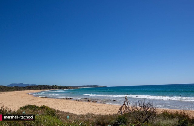 CUTTAGEE BEACH COTTAGES, 6
