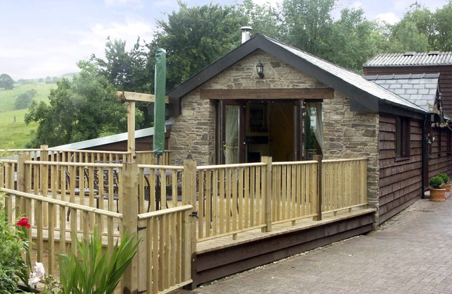 Cwm Derw Cottage, LLANAFAN FAWR