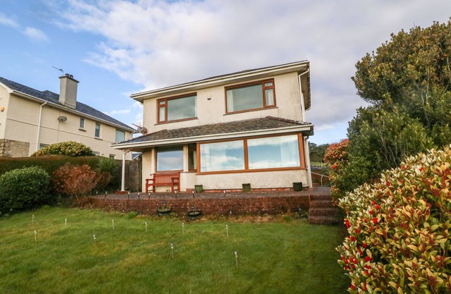 CWM EILIR, pet friendly, country holiday cottage in Criccieth