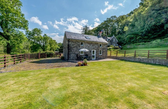 Cwmdu Cottage