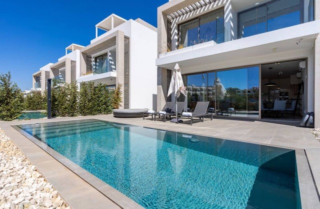 Cyan 3-Bedroom Villa in Protaras W/ Jacuzzi