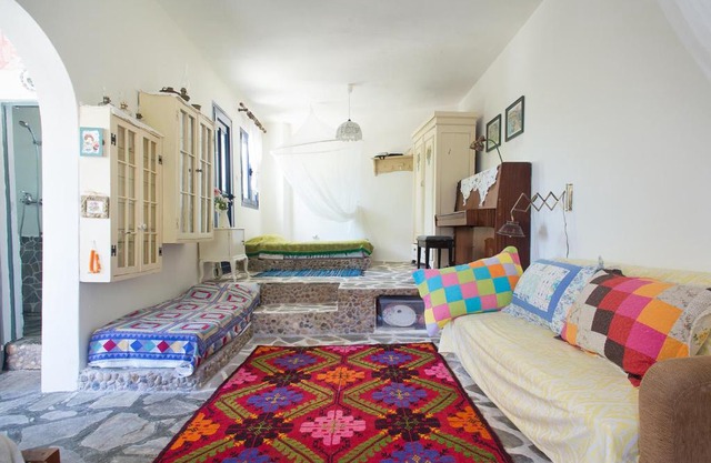 Cycladic Art House