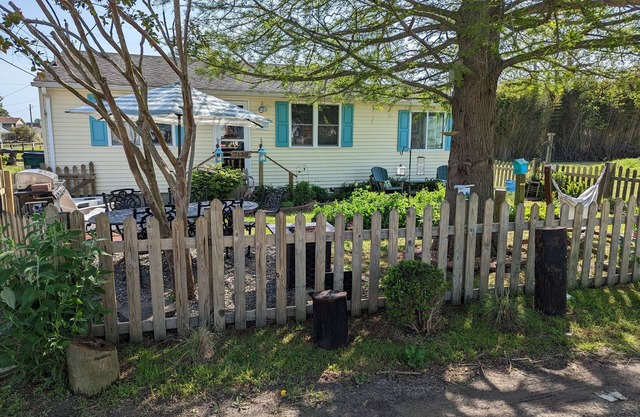 Cypress Cottage -Waterview-TOWN LINENS AND TOWELS /Beach Supplies Provided