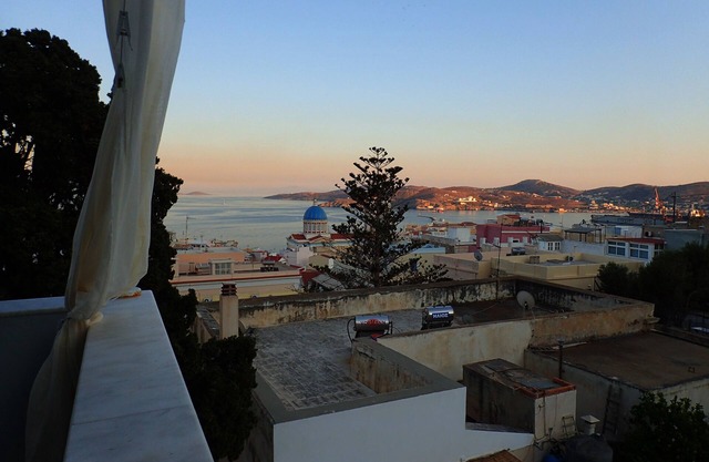 Cyprès Maison Ermoupoli Syros