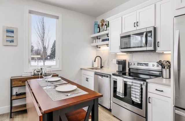 Cypress Parkside Condo - Dog Friendly!