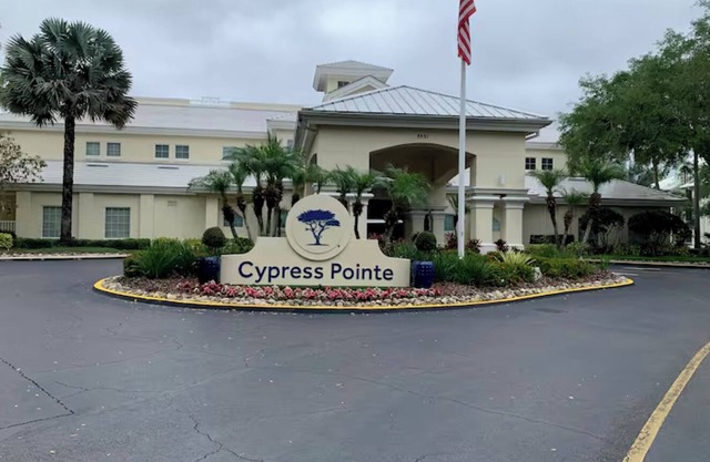 Cypress Pointe Resort 2br suite Saturday check-in