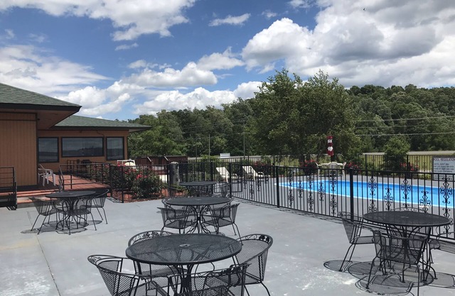 D'Arbonne Lake Motel