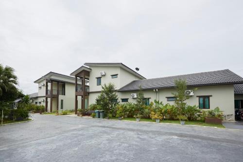 D' Qamar Guesthouse