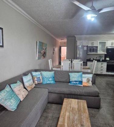 D14 Banana Beach Club