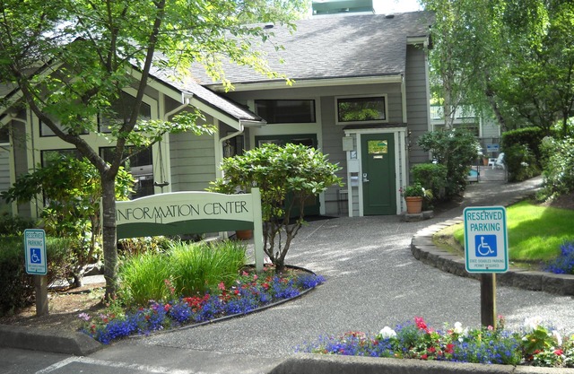 D218 Executive Suite 1 bd 1 bth - 2e étage