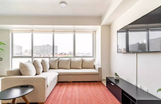 D402- 2BR / 2BTH - Une Chambre Appartement, Couchages 4