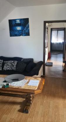 Dachgeschoss Wohnung mit Balkon
