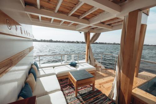 Dahabiya Nile Sailing-Safiya-Aswan to Luxor-every Friday-4 days-3 nights