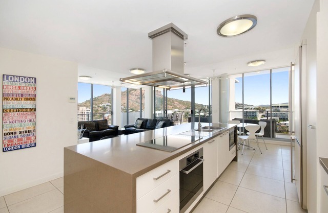 Property Vine - Dalgety Apartments