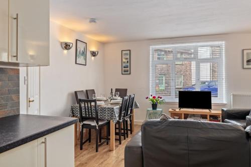 Dan Y Bryn - A lovely 3 bedroom house centrally located in Laugharne