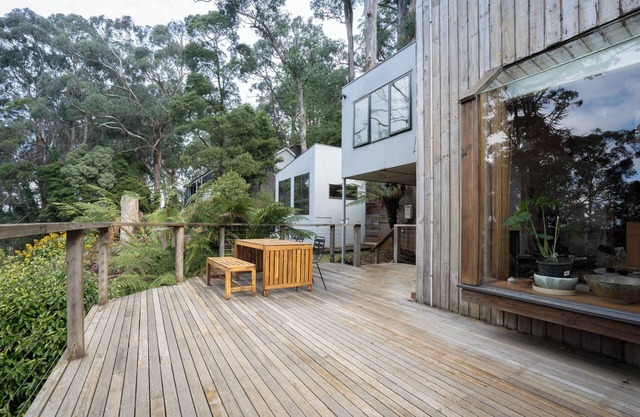 Dandenong Ranges Modernist Bush Escape