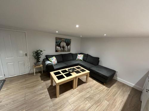 Danton Lodge