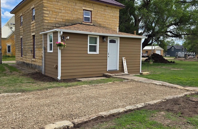Das Stein Haus! Charming 2-bedroom limestone house in Liebenthal, Kansas.