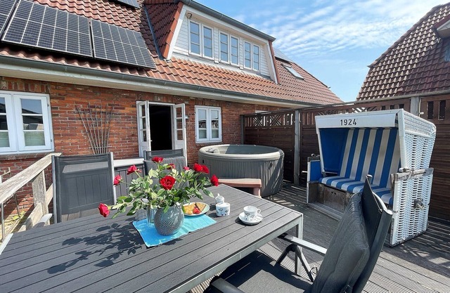 Dat groote Diekhuus - whirlpool, terrace, fenced garden, sauna, beach chair