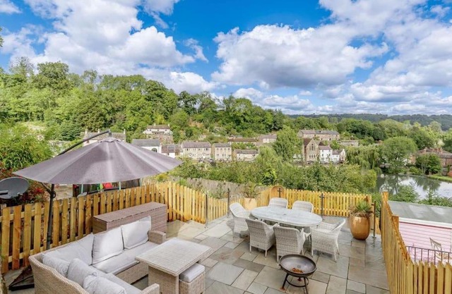 Dawns House Cromford, Peak District, Hot Tub, for 6 - stunning views