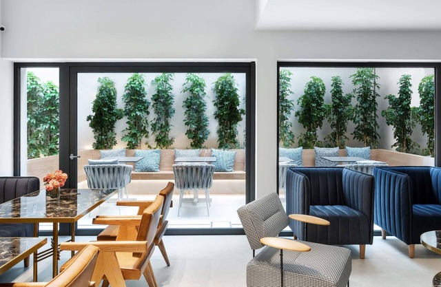 DAYS City Suites