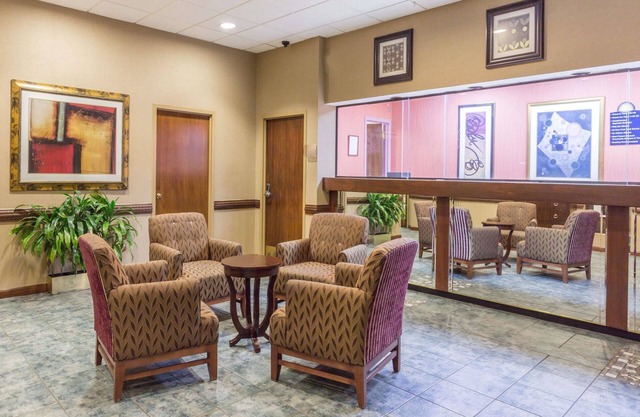 Days Inn by Wyndham Camp Springs/Andrews AFB DC Area