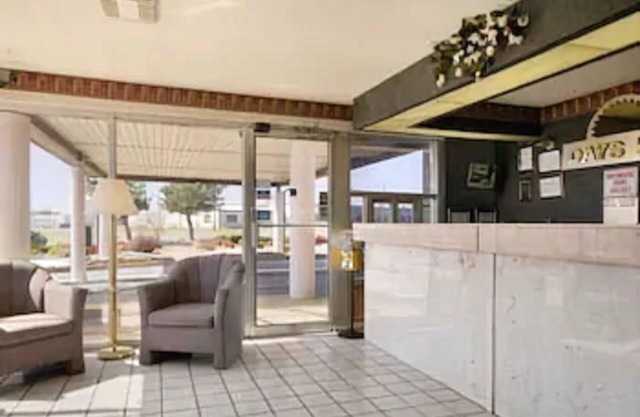 Days Inn by Wyndham Greeneville