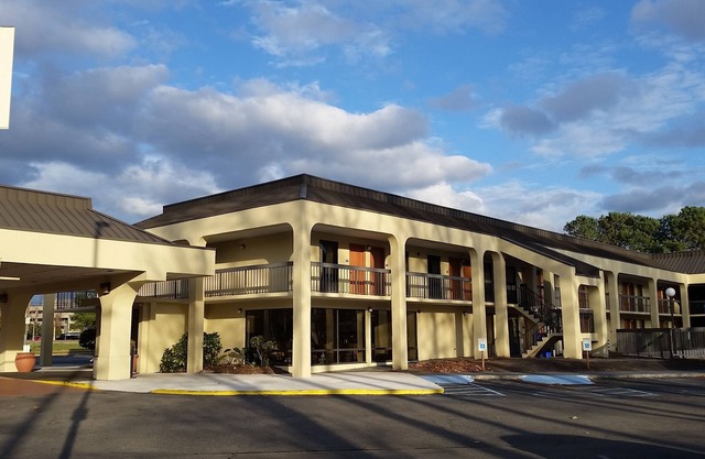 Days Inn by Wyndham Norfolk Airport