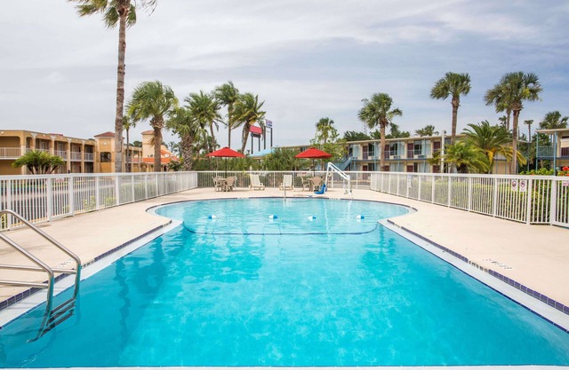 Days Inn by Wyndham Ormond Beach