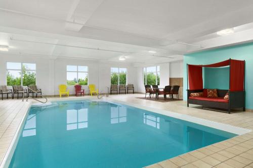 Days Inn by Wyndham Oromocto Conference Centre