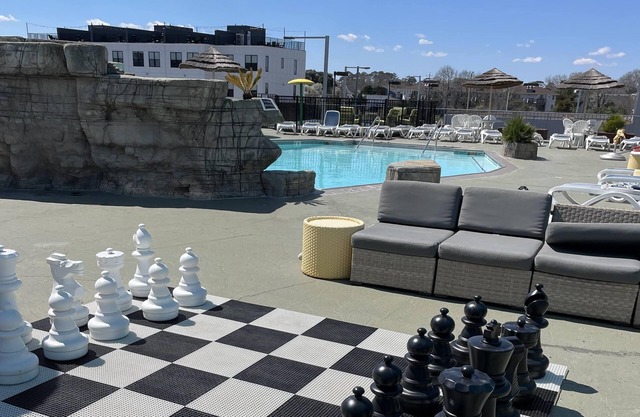 Days Inn by Wyndham Virginia Beach At The Beach
