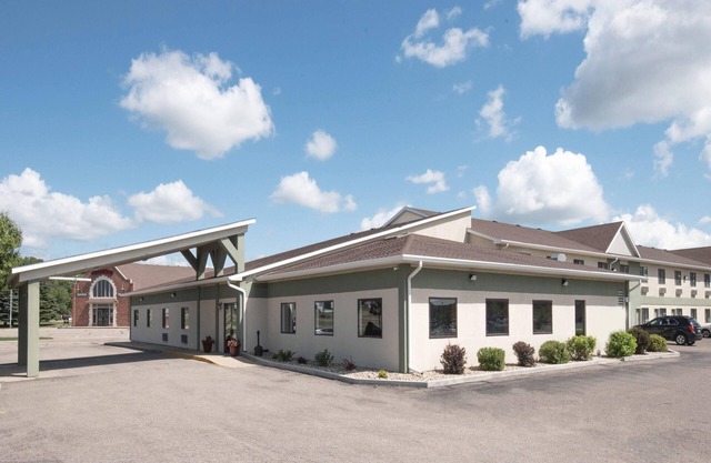 Days Inn by Wyndham Watertown