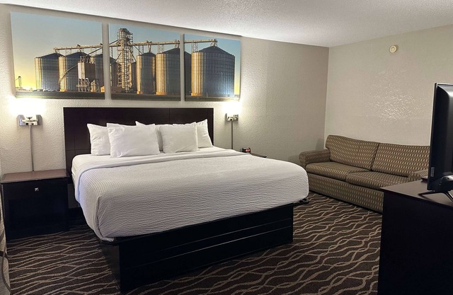 Days Inn & Suites by Wyndham Casey