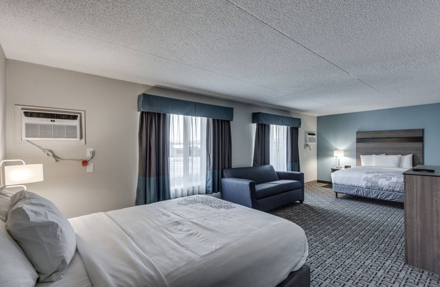 Days Inn & Suites by Wyndham Spokane