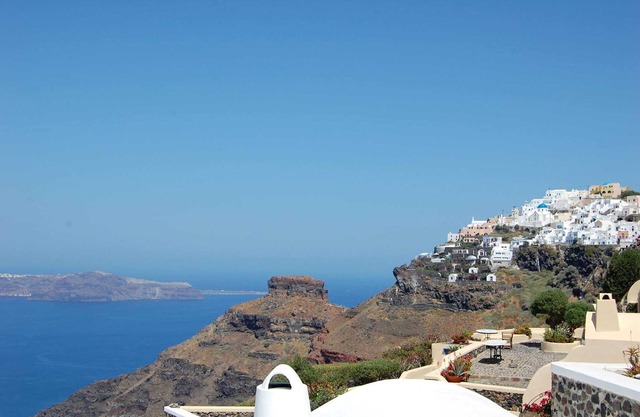 Dazzling Santorini Villa | 3 Bedrooms | Villa Orpheus | Private Terrace with Stunning Caldera Views & Jacuzzi Plunge Pool | Imerovigli