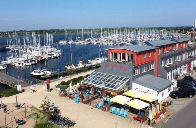 Comfortable vacation apartment with balcony and parking space near the south beach on Fehmarn