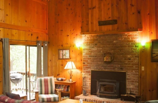 Cottage de sur la rivière, une escapade tranquille du monde quotidien