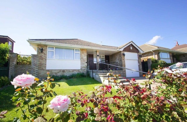 Dean Court Garden: 3 chambres, 6 couchages, parking, jardin, accessible, animaux de compagnie ok, WiFi