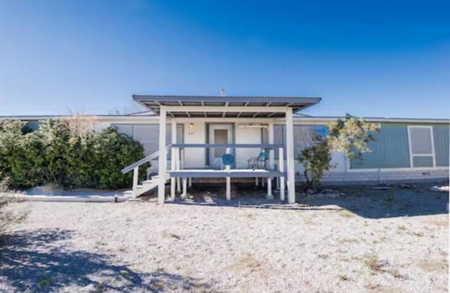 Death Valley Double Suite 3-bedroom house with WiFi, AC