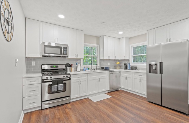 Decatur's Gem: Bungalow, Pet-Friendly