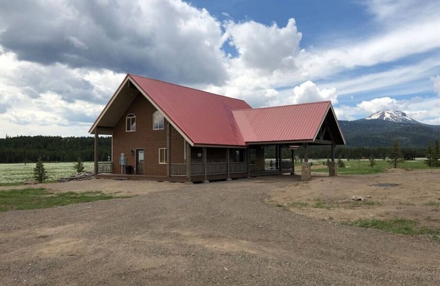⭐25 min du parc de Yellowstone, nouveaux planchers chauffants, bain à remous, traîneau / VTT