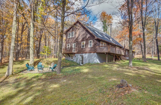 Deck & Game Room: Finger Lakes Family Retreat
