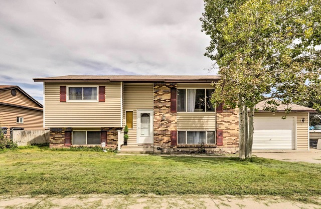 Cozy Magna Apartment - Near Parks & Lakes!